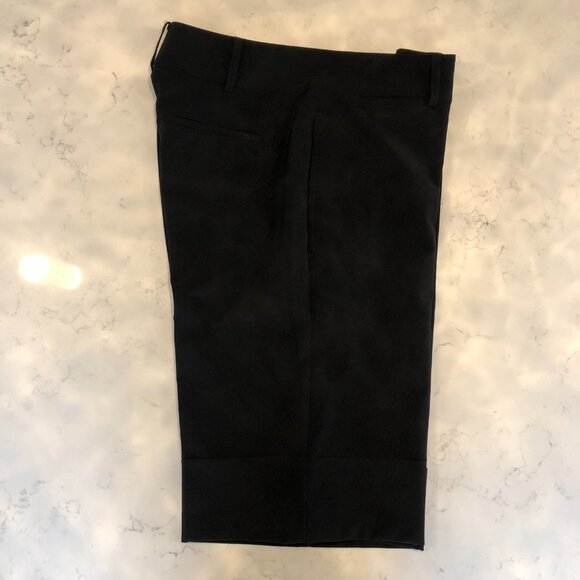 IZOD XFG Stretch Athletic Bermuda Cuffed Golf Shorts Black Size 4 - Picture 4 of 11